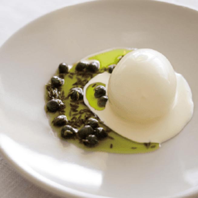 ウフマヨネーズとケイパーのクミンオイル